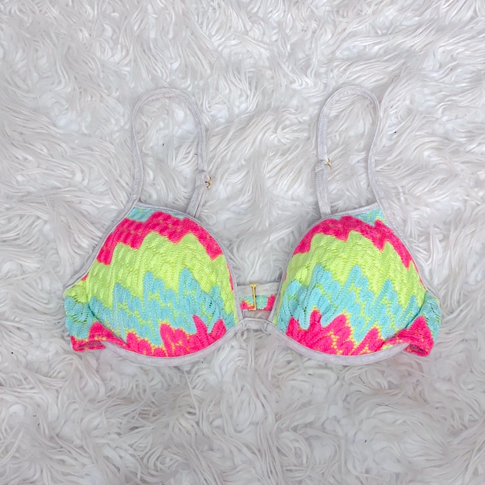 Victoria’s Secret Neon Crochet Swim Top 34C